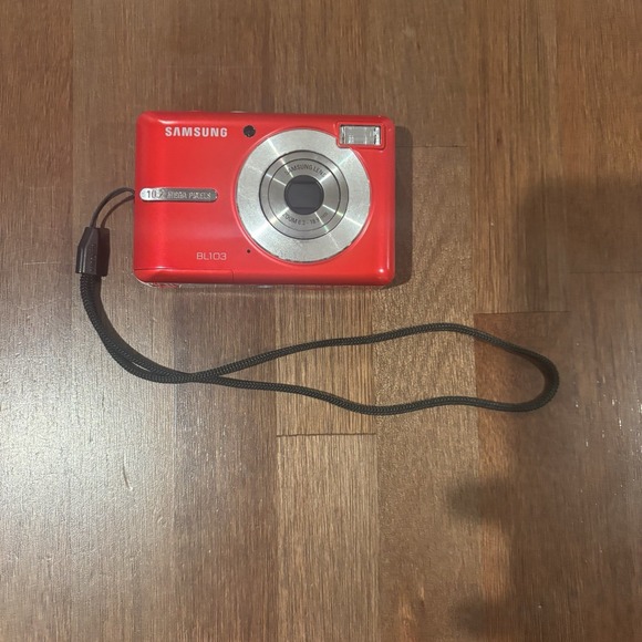 Samsung Other - Samsung BL103 10.2MP Digital Camera Red - NO POWER